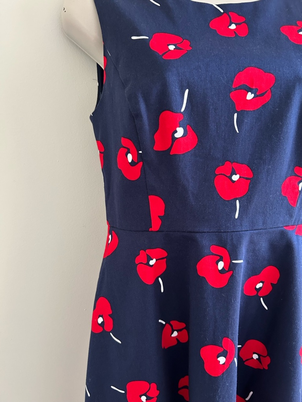 EUC Draper James sleeveless dress